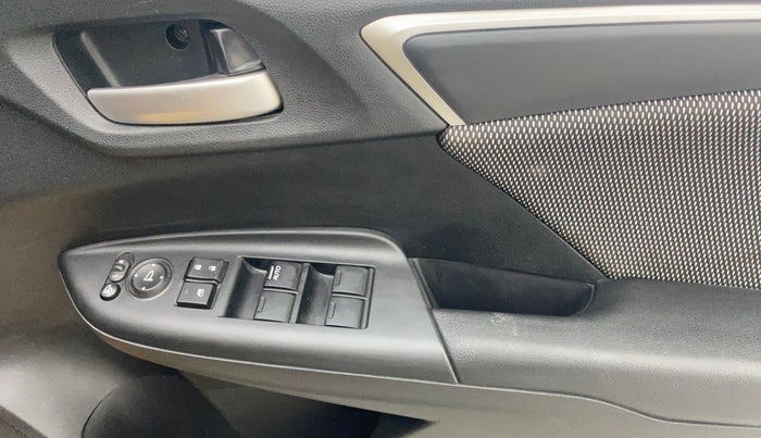 2019 Honda WR-V 1.5L I-DTEC VX MT, Diesel, Manual, 44,731 km, Driver Side Door Panels Control