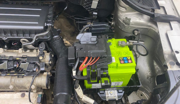 2017 Skoda Rapid AMBITION 1.6 MPI AT, Petrol, Automatic, 73,569 km, Engine View - Left