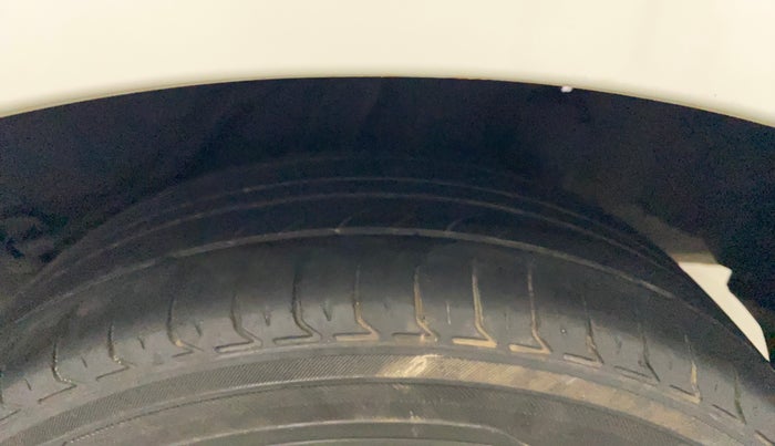 2015 Honda Amaze 1.2L I-VTEC VX, Petrol, Manual, 45,099 km, Left Rear Tyre Tread