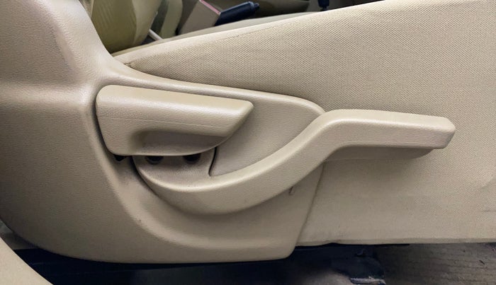 2015 Honda Amaze 1.2L I-VTEC VX, Petrol, Manual, 45,099 km, Driver Side Adjustment Panel