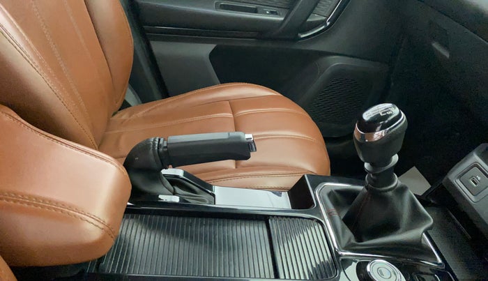 2022 Renault Kiger RXZ MT, Petrol, Manual, 44,890 km, Gear Lever