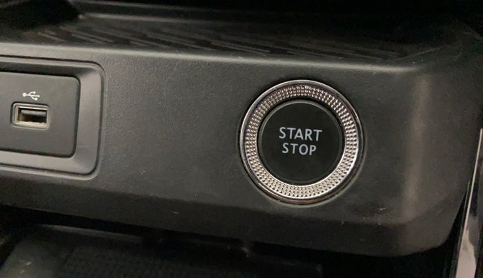 2022 Renault Kiger RXZ MT, Petrol, Manual, 44,890 km, Keyless Start/ Stop Button