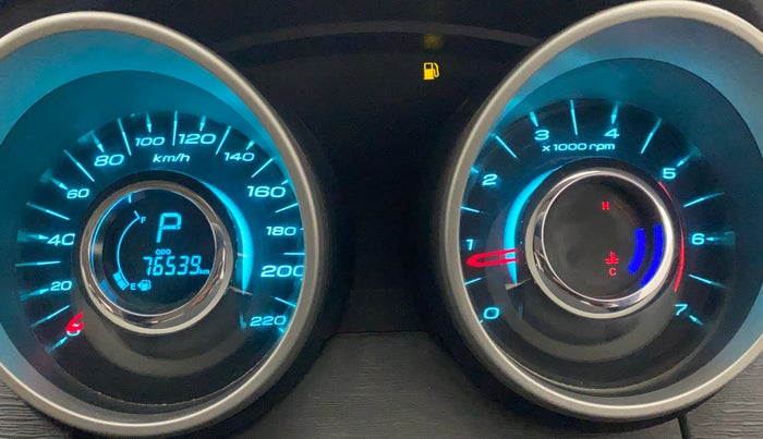 2016 Mahindra XUV500 W6 AT, Diesel, Automatic, 76,499 km, Odometer Image