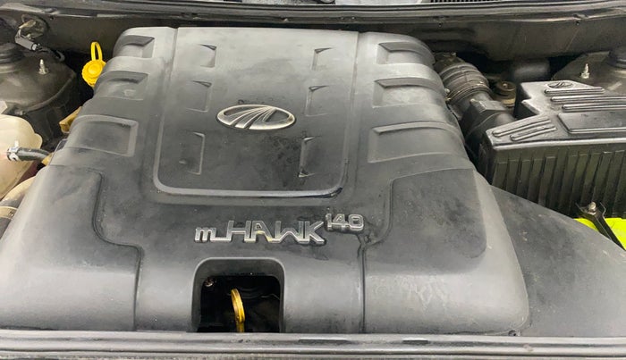 2016 Mahindra XUV500 W6 AT, Diesel, Automatic, 76,499 km, Engine View