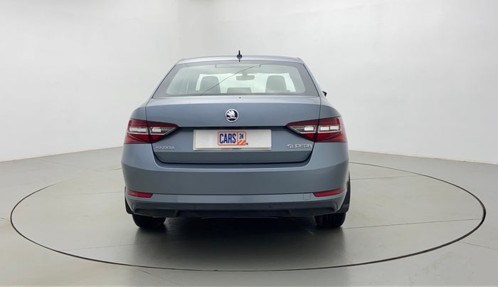 2017 Skoda Superb 1.8 TSI LK AT, Petrol, Automatic, 22,446 km, Back/Rear View
