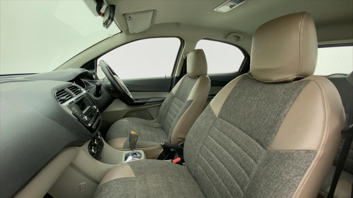 2018 Tata Tiago XZA PETROL, Petrol, Automatic, 45,983 km, Right Side Front Door Cabin