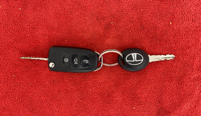 2018 Tata Tiago XZA PETROL, Petrol, Automatic, 45,983 km, Key Close Up