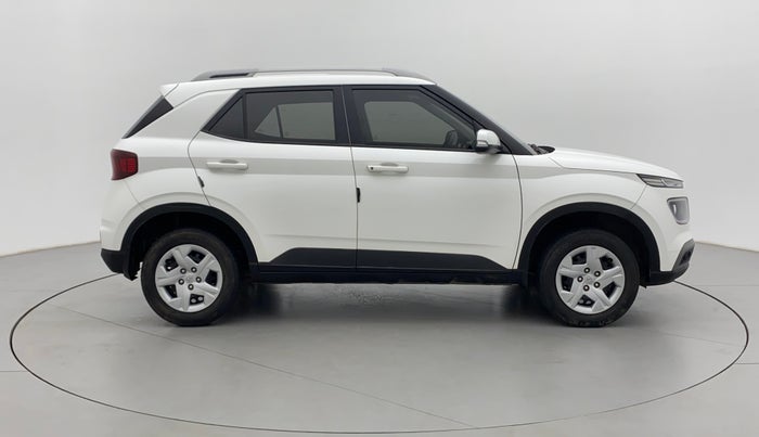 2020 Hyundai VENUE S+ 1.2, Petrol, Manual, 25,343 km, Right Side View