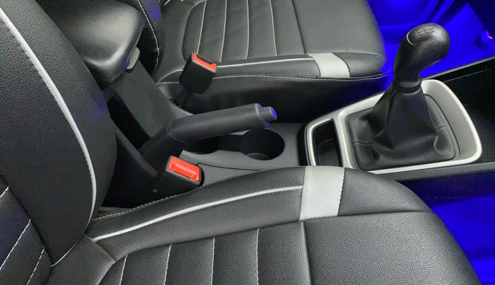 2020 Hyundai VENUE S+ 1.2, Petrol, Manual, 25,343 km, Gear Lever