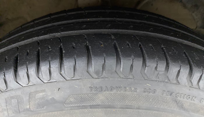 2019 Maruti Dzire VXI, Petrol, Manual, 50,030 km, Right Front Tyre Tread