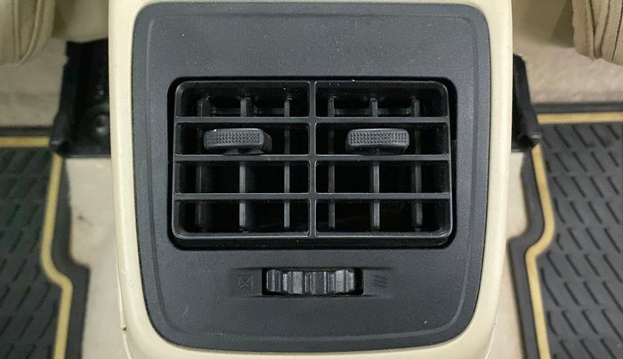 2019 Maruti Dzire VXI, Petrol, Manual, 50,030 km, Rear AC Vents