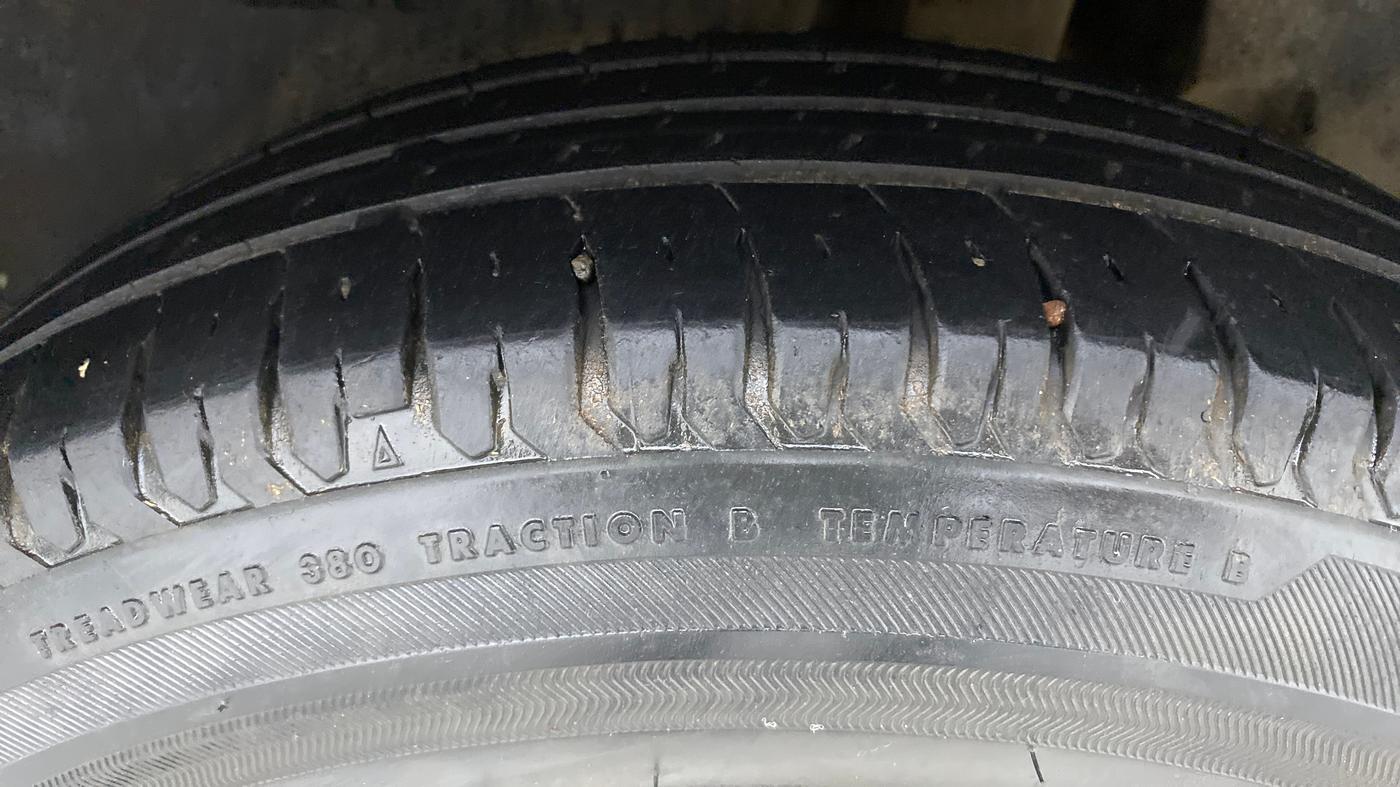 2019 Maruti Dzire VXI, Petrol, Manual, 50,030 km, Left Rear Tyre Tread