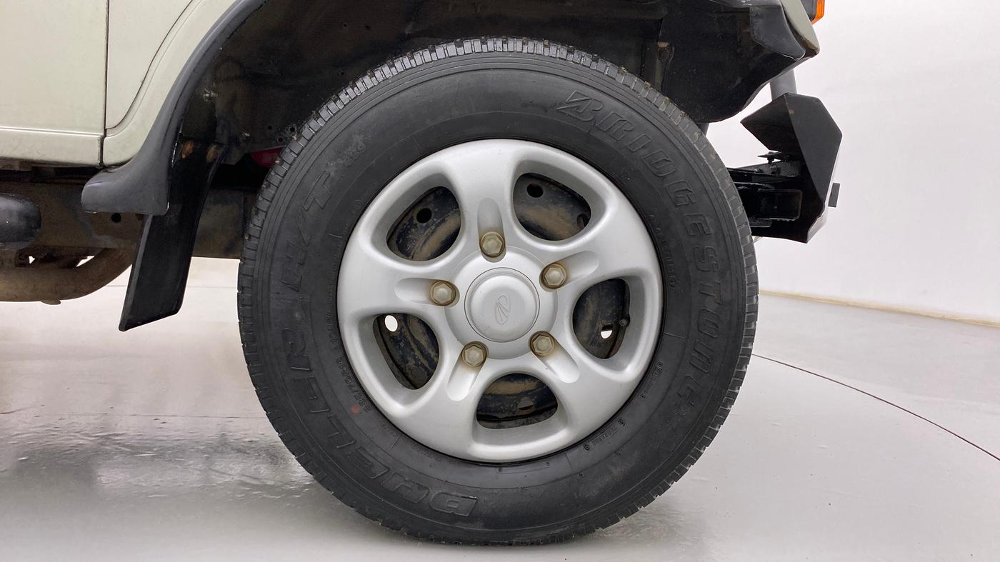 2013 Mahindra Thar CRDE 4X4 AC, Diesel, Manual, 37,557 km, Right Front Wheel