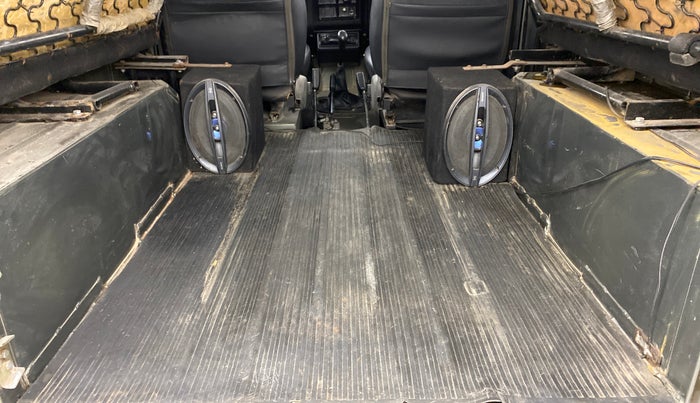 2013 Mahindra Thar CRDE 4X4 AC, Diesel, Manual, 37,557 km, Boot Inside