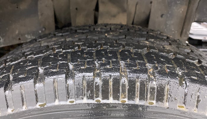 2013 Mahindra Thar CRDE 4X4 AC, Diesel, Manual, 37,557 km, Right Front Tyre Tread