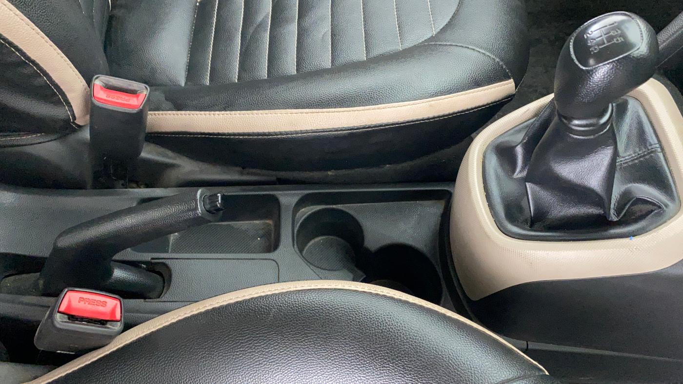 2019 Hyundai Grand i10 MAGNA 1.2 KAPPA VTVT, Petrol, Manual, 19,964 km, Gear Lever