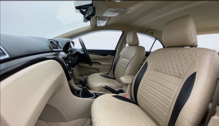 2017 Maruti Ciaz ZETA 1.4  AT PETROL, Petrol, Automatic, 14,148 km, Right Side Front Door Cabin