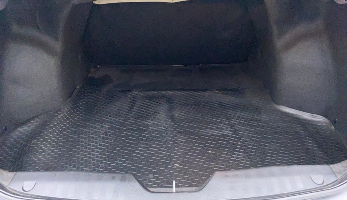 2017 Maruti Ciaz ZETA 1.4  AT PETROL, Petrol, Automatic, 14,148 km, Boot Inside