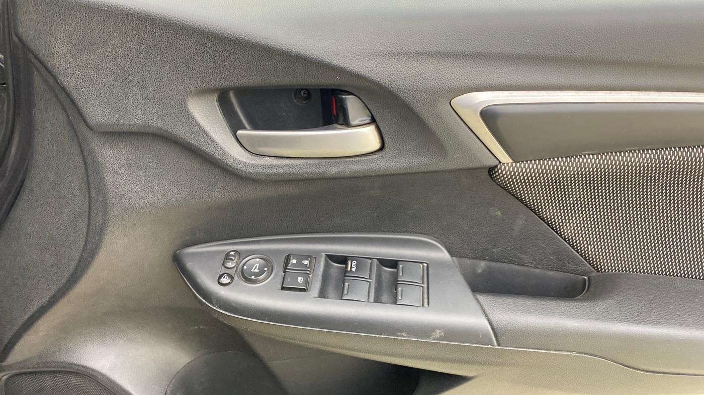 2019 Honda WR-V 1.2L I-VTEC VX MT, Petrol, Manual, 54,685 km, Driver Side Door Panels Control