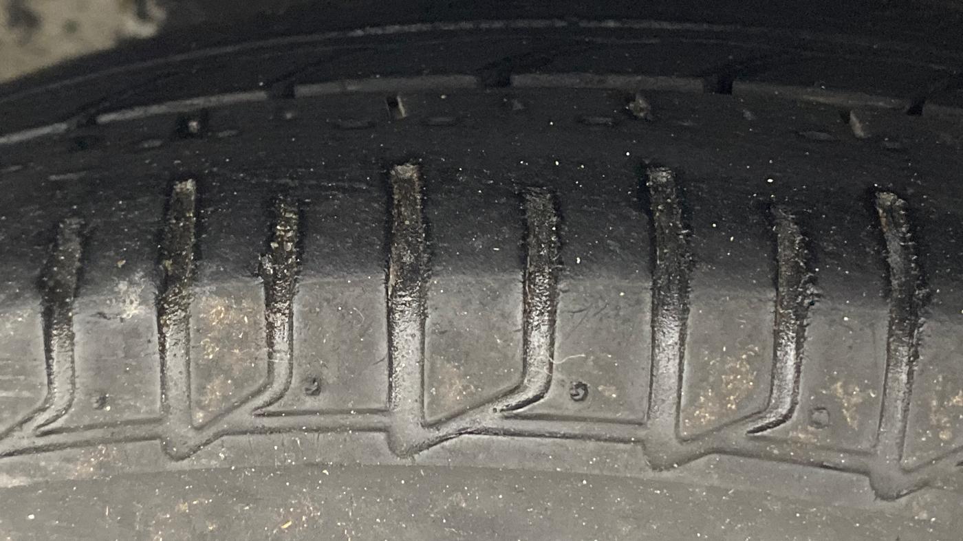 2012 Hyundai i10 SPORTZ 1.2 AT, Petrol, Automatic, 37,651 km, Right Rear Tyre Tread