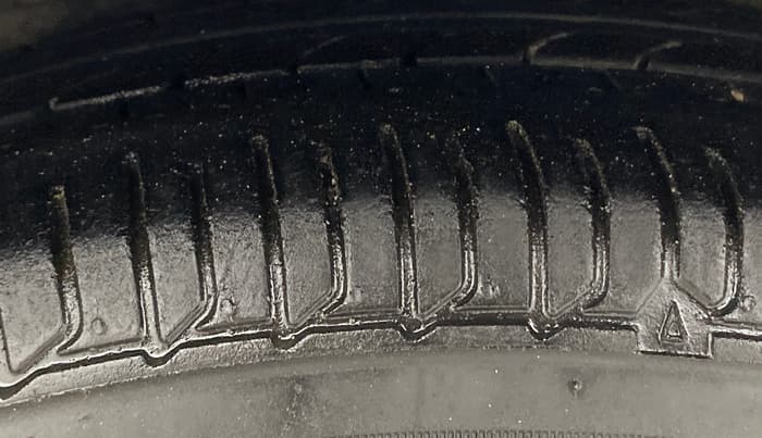 2012 Hyundai i10 SPORTZ 1.2 AT, Petrol, Automatic, 37,529 km, Left Rear Tyre Tread