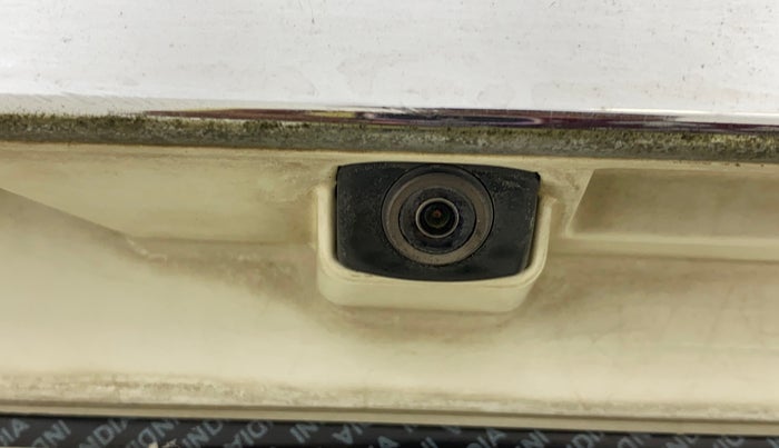 2016 Hyundai Xcent SX 1.2, CNG, Manual, 1,05,179 km, Parking Camera