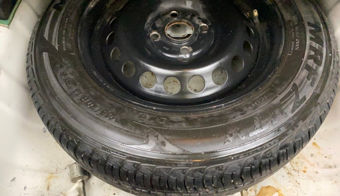 2016 Hyundai Xcent SX 1.2, CNG, Manual, 1,05,179 km, Spare Tyre