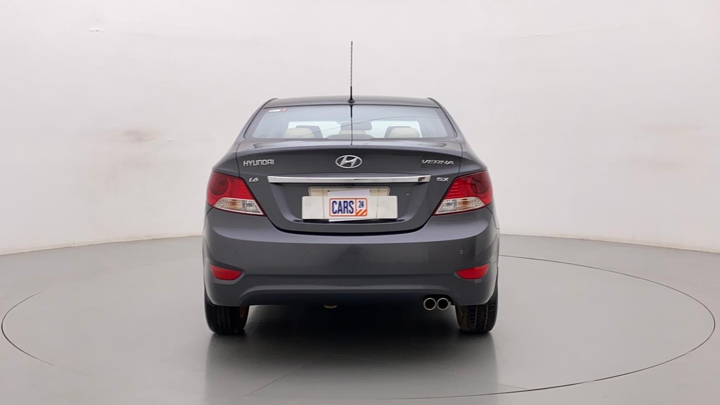 2011 Hyundai Verna FLUIDIC 1.6 VTVT SX, Petrol, Manual, 63,570 km, Back/Rear