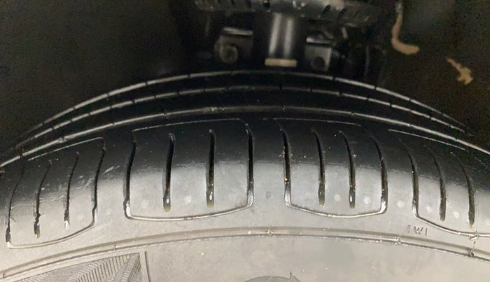 2020 Skoda Rapid AMBITION AT TSI, Petrol, Automatic, 65,460 km, Left Front Tyre Tread