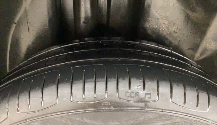 2020 Skoda Rapid AMBITION AT TSI, Petrol, Automatic, 65,460 km, Right Rear Tyre Tread