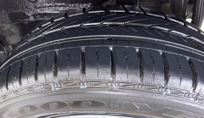 2019 Toyota YARIS J CVT, Petrol, Automatic, 13,618 km, Left Rear Tyre Tread