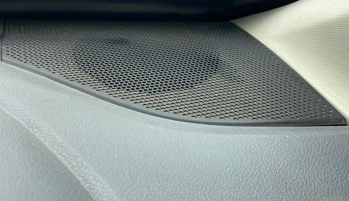 2019 Renault Kwid RXT 1.0 (O), CNG, Manual, 37,759 km, Speaker