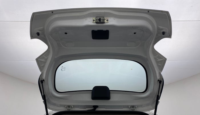 2019 Renault Kwid RXT 1.0 (O), CNG, Manual, 37,759 km, Boot Door Open