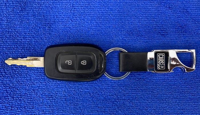 2019 Renault Kwid RXT 1.0 (O), CNG, Manual, 37,759 km, Key Close Up