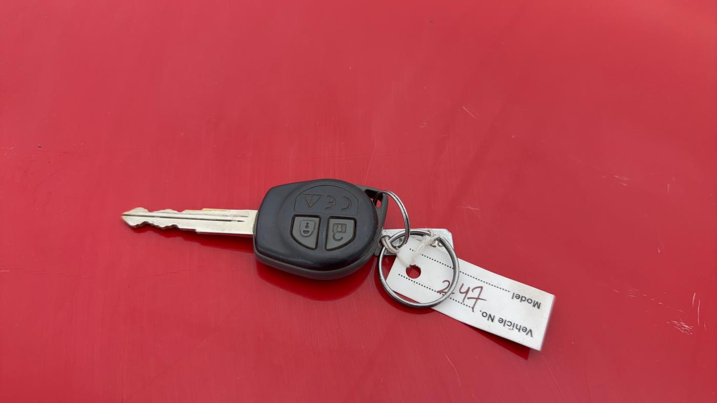 2023 Maruti Swift VXI, Petrol, Manual, 11,027 km, Key Close Up
