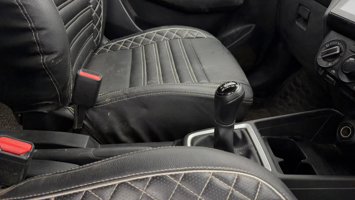 2023 Maruti Swift VXI, Petrol, Manual, 11,027 km, Gear Lever