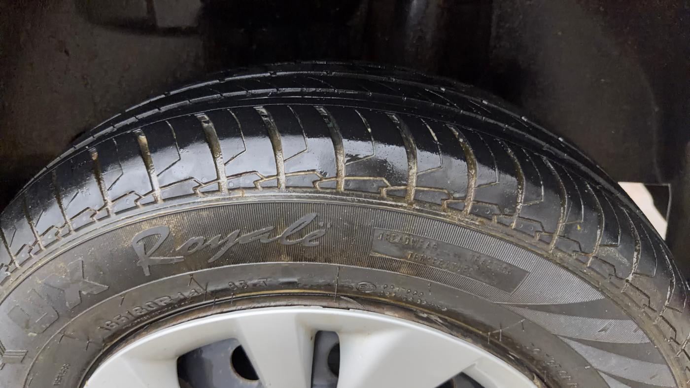 2023 Maruti Swift VXI, Petrol, Manual, 11,027 km, Left Rear Tyre Tread