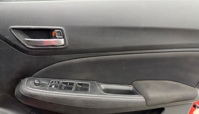 2023 Maruti Swift VXI, Petrol, Manual, 11,027 km, Driver Side Door Panels Control