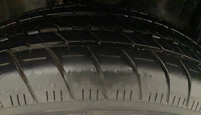 2023 Honda Amaze 1.2L I-VTEC S CVT, Petrol, Automatic, 8,096 km, Right Front Tyre Tread