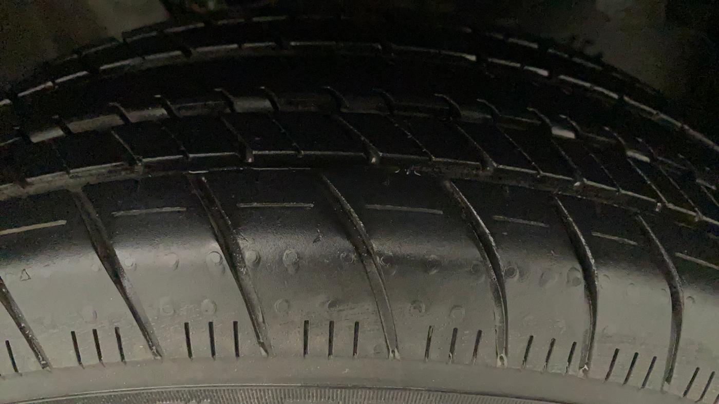2023 Honda Amaze 1.2L I-VTEC S CVT, Petrol, Automatic, 8,096 km, Left Front Tyre Tread