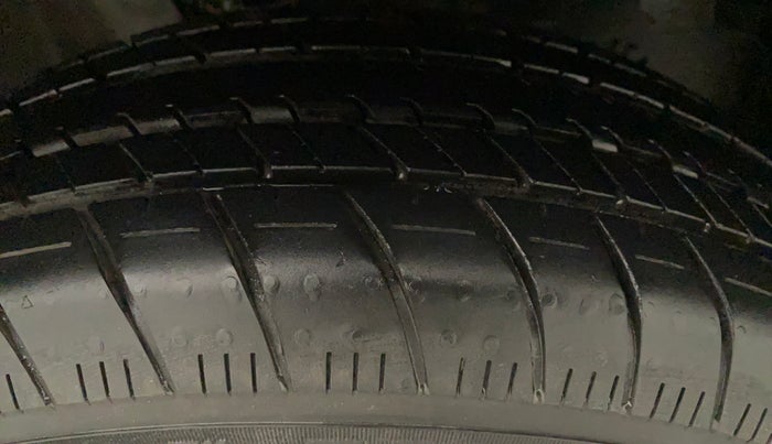 2023 Honda Amaze 1.2L I-VTEC S CVT, Petrol, Automatic, 8,096 km, Left Front Tyre Tread