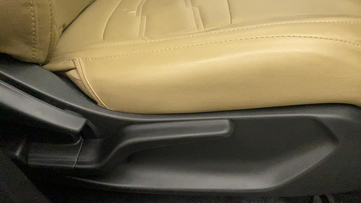 2023 Honda Amaze 1.2L I-VTEC S CVT, Petrol, Automatic, 8,096 km, Driver Side Adjustment Panel
