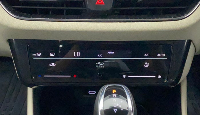2022 Skoda SLAVIA AMBITION 1.0L TSI AT, Petrol, Automatic, 5,818 km, Automatic Climate Control