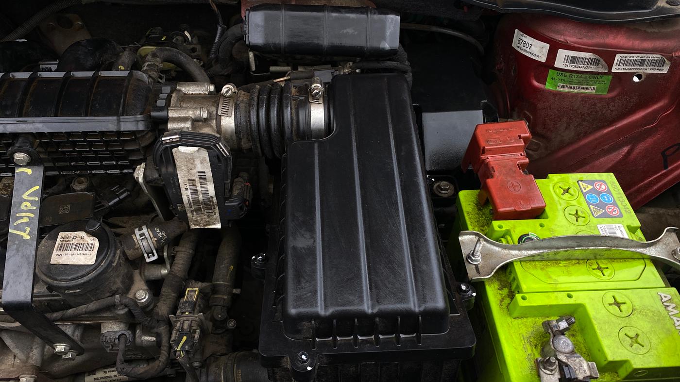 2023 Tata PUNCH CREATIVE AMT 1.2 RTN DUAL TONE, Petrol, Automatic, 31,600 km, Engine View - Left