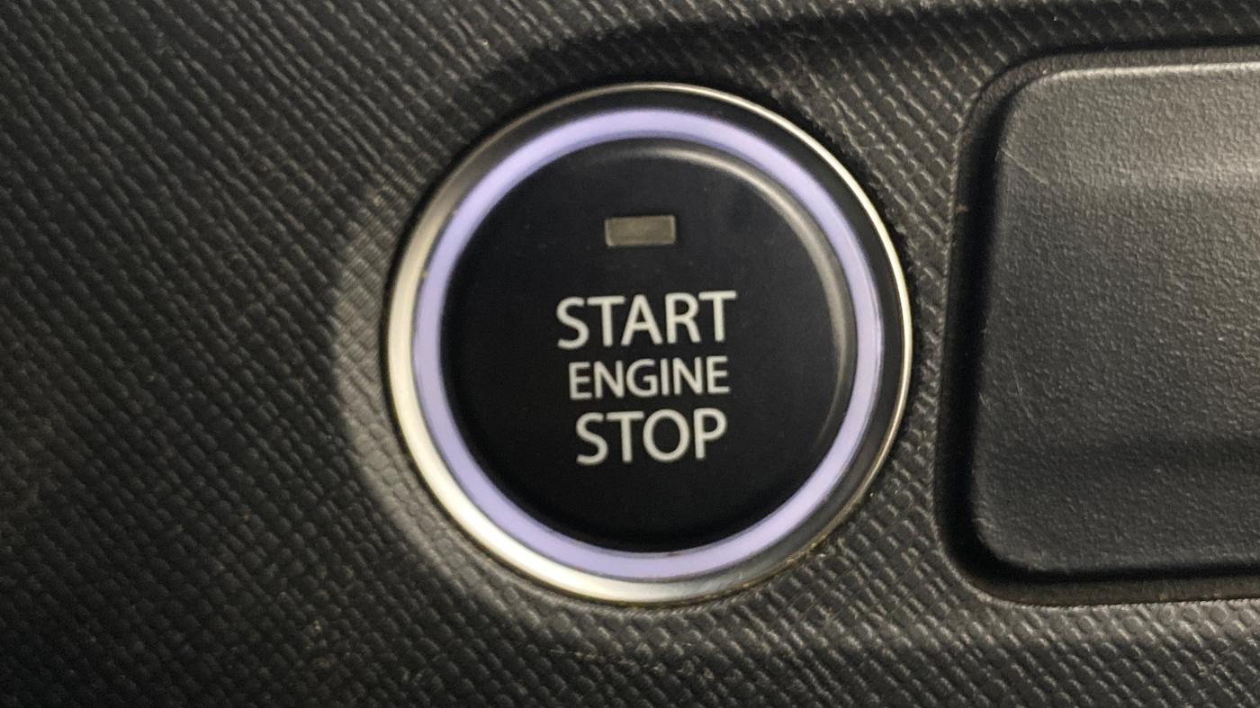 2023 Tata PUNCH CREATIVE AMT 1.2 RTN DUAL TONE, Petrol, Automatic, 31,600 km, Keyless Start/ Stop Button