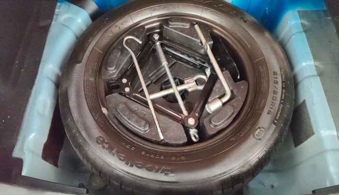 2018 Tata NEXON XZ PLUS DIESEL DUAL TONE, Diesel, Manual, 68,843 km, Spare Tyre