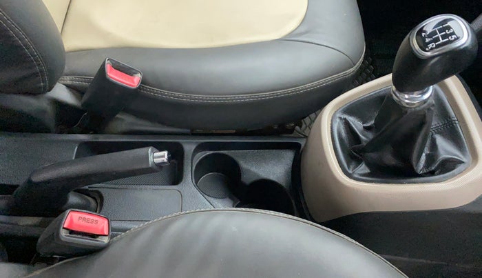 2014 Hyundai Grand i10 SPORTZ 1.2 KAPPA VTVT, Petrol, Manual, 83,090 km, Gear Lever