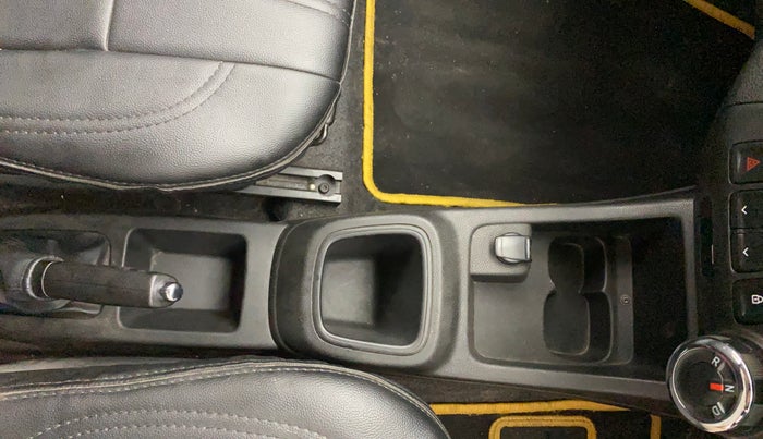 2019 Renault Kwid RXT 1.0 AMT (O), Petrol, Automatic, 27,164 km, Gear Lever