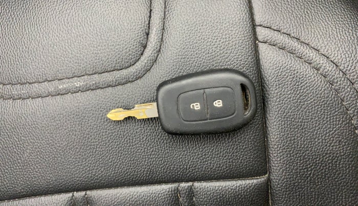 2019 Renault Kwid RXT 1.0 AMT (O), Petrol, Automatic, 27,164 km, Key Close Up