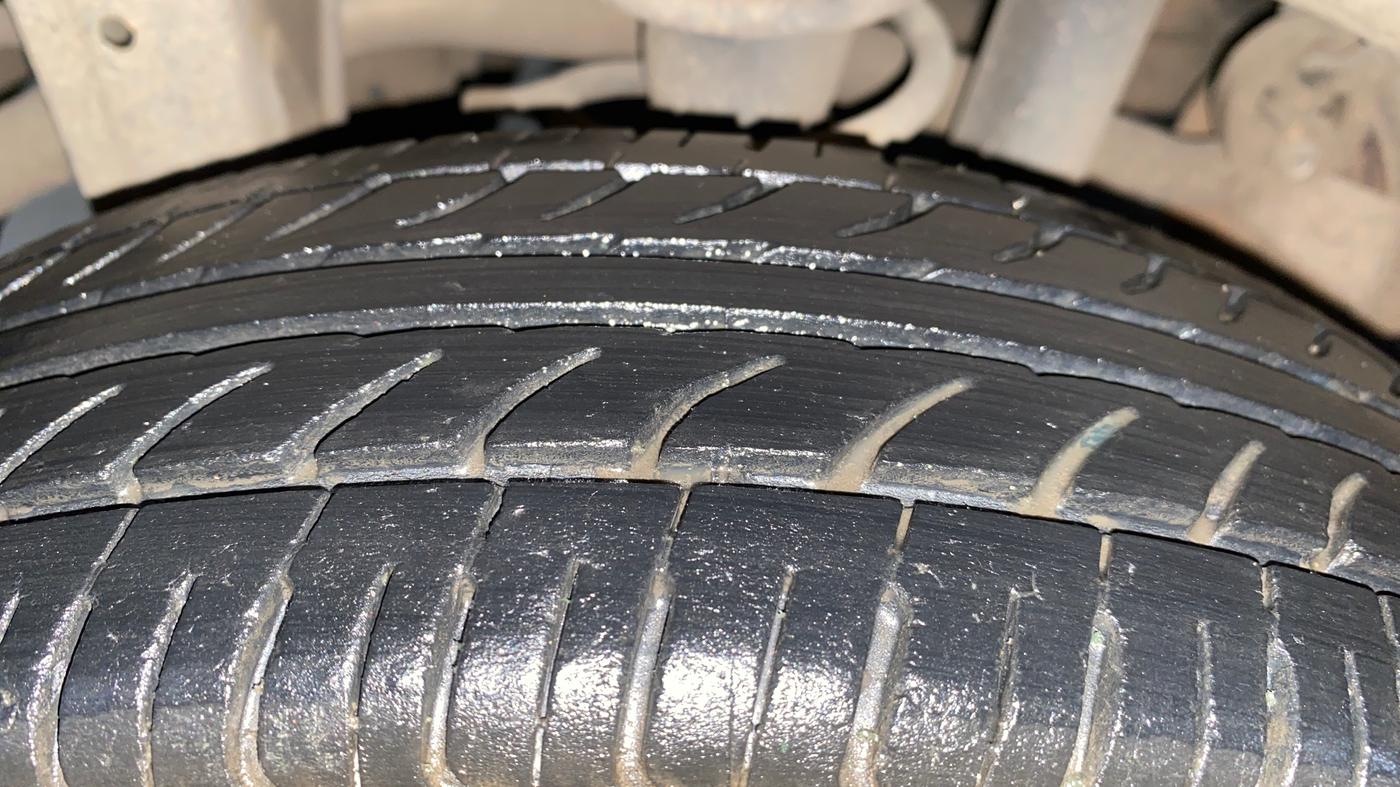 2018 Maruti Alto 800 LXI, Petrol, Manual, 26,061 km, Right Rear Tyre Tread